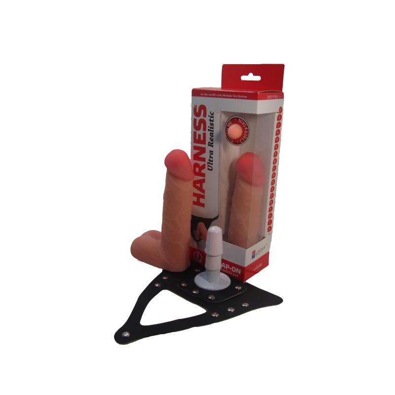 Фаллоимитатор на трусиках "HARNESS" 17