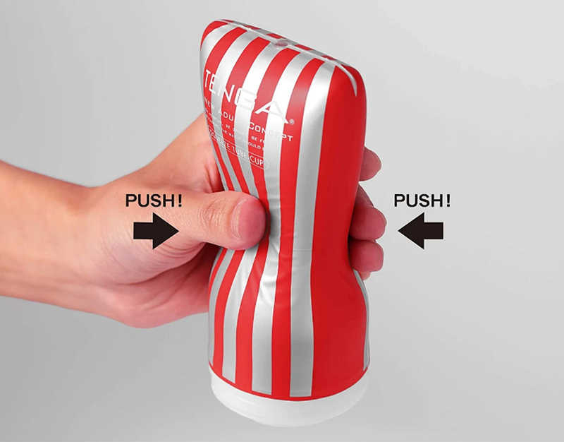 Мастурбатор Tenga Soft Case Cup имитирует позу сидя