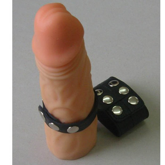 Поводок на пенис с заклепками, черный