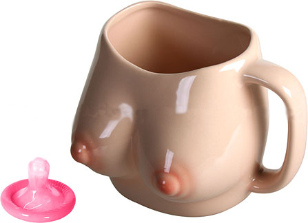 Сувенир "Грудь-кружка"