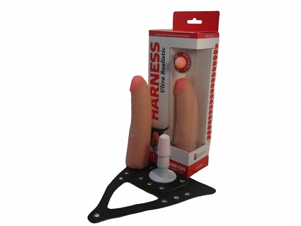 Страпон на трусиках 18 см d=4 см