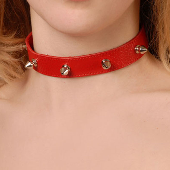 Ошейник с шипами узкий, красный