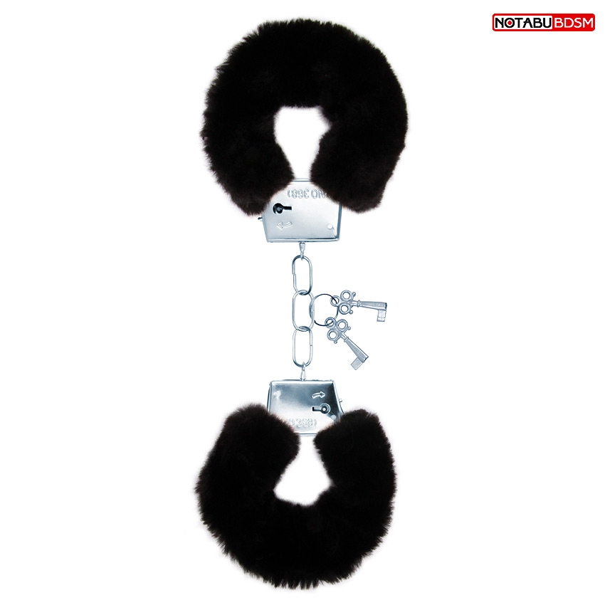 Наручники меховые черный