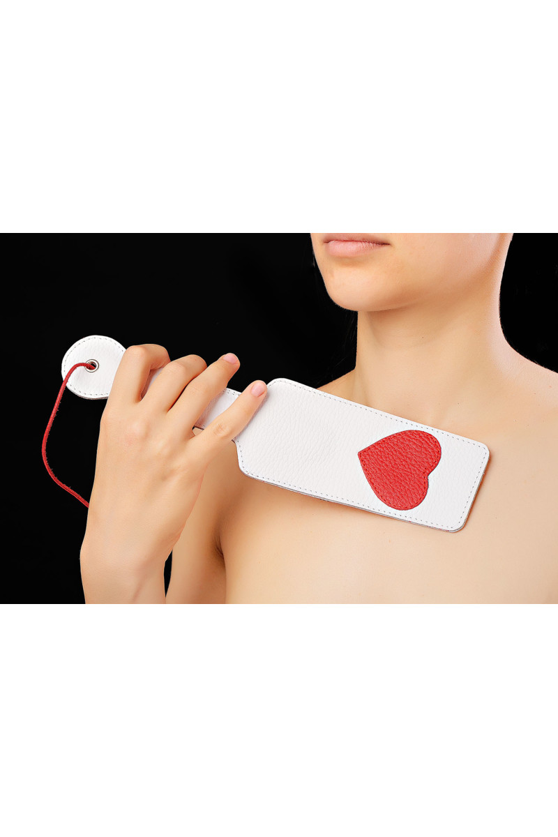 Хлопалка белая