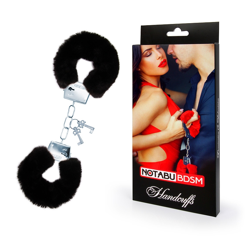 Наручники меховые черный
