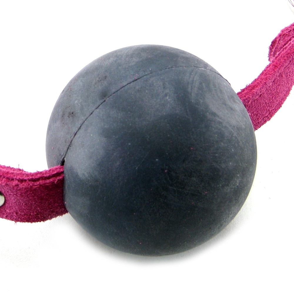 Кляп "Pink Ball Gag" на розовом ремешке Кляп "Pink Ball Gag" на розовом ремешке