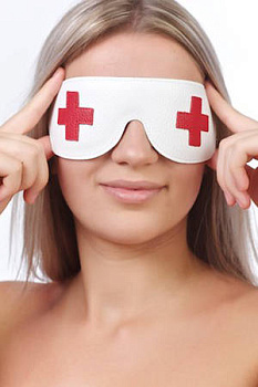 Маска закрытая с красными крестами