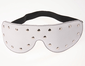 Маска на глаза кожаная с заклепками белая 3082-3