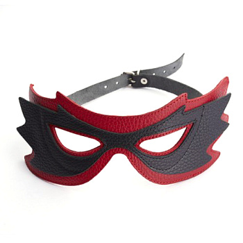 Маска кожаная красная с черной окантовкой