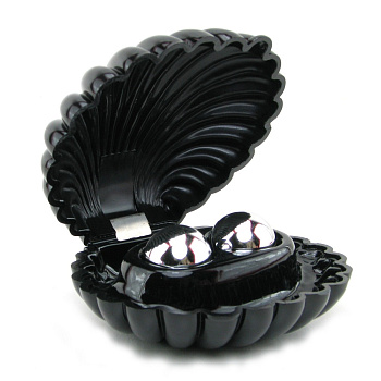 Черная раковина с жемчужинами "Silver pearls"